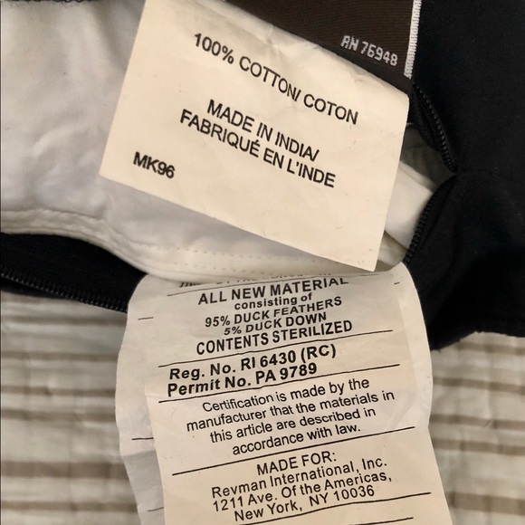 Michael Kors Tokyo 18” Square Accent Pillow - Picture 6 of 7